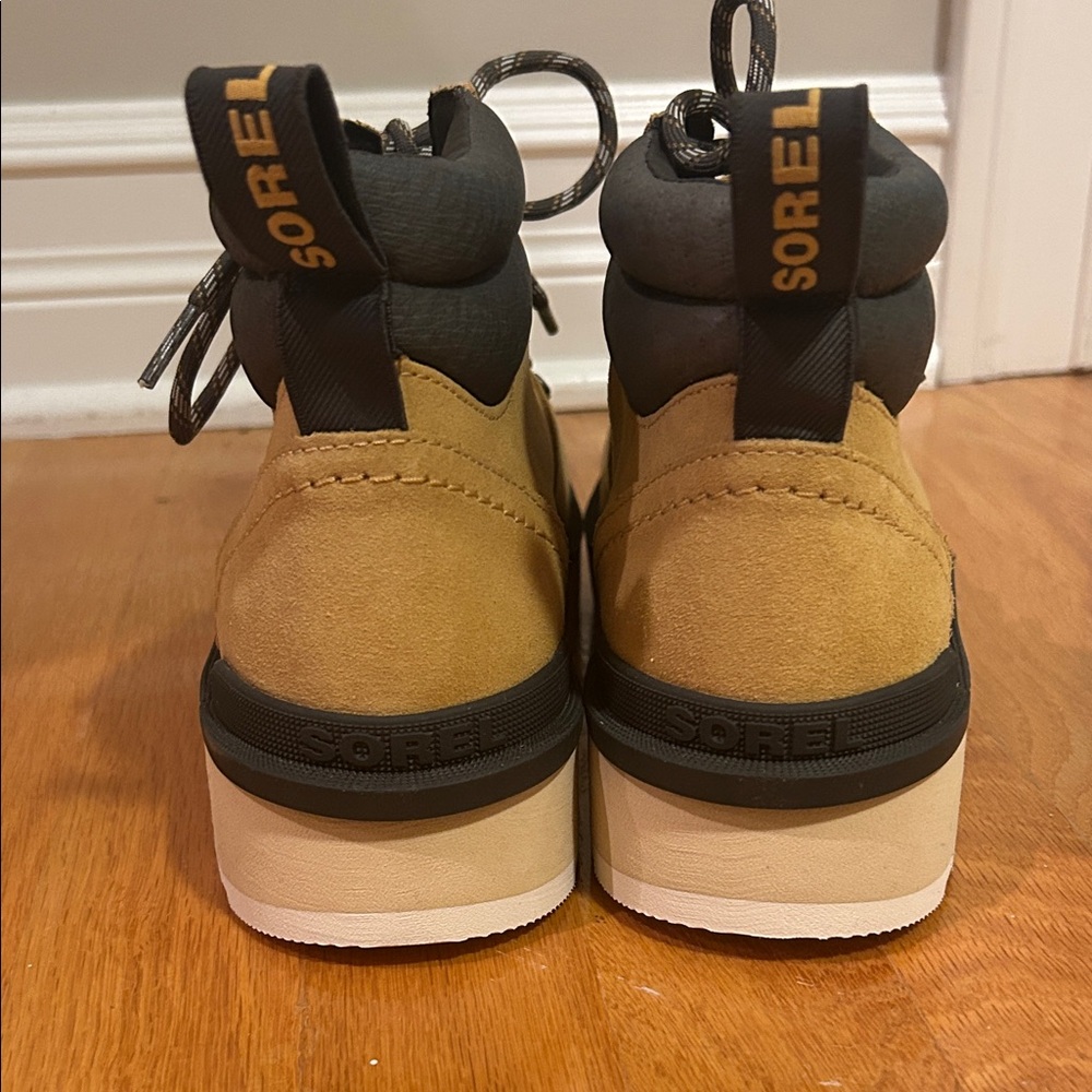 Sorel Black and Tan Outdoor Boots